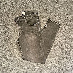 Everlane black skinny jeans